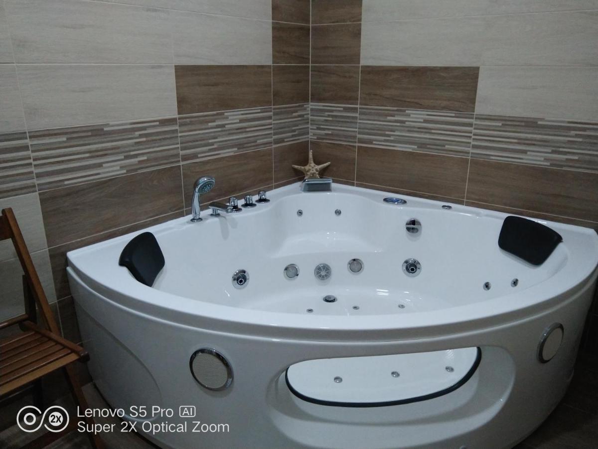 Apartmán s vířivkou a infrasaunou v Olomouci Esterno foto